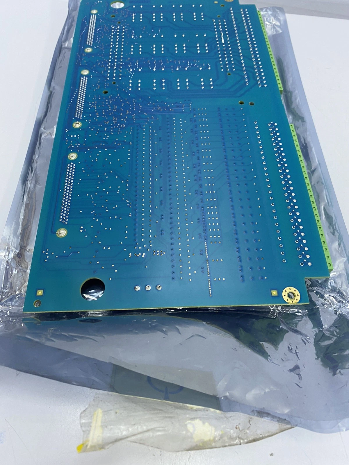 GE IS400TDBTH6AEF | High-Performance Industrial Control Module jpg